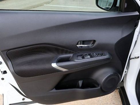 Certified 2024 Nissan Kicks SV FWD image 15