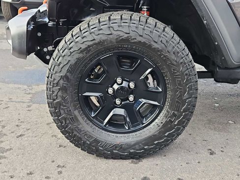 Used 2023 Jeep Gladiator Mojave w/ Trailer Tow Package image 13