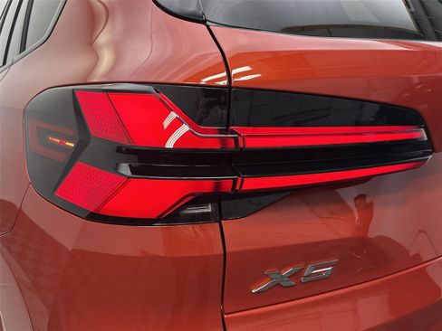 New 2026 BMW X5 xDrive40i w/ Executive Package image 27