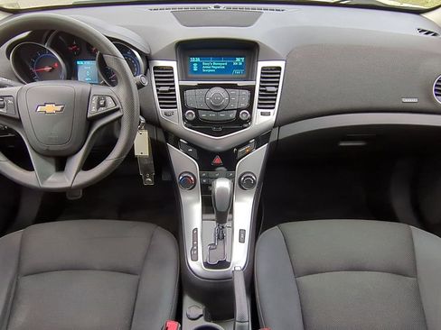 Used 2016 Chevrolet Cruze LT image 15
