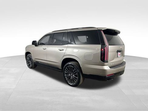 Certified 2025 Cadillac Escalade Sport Platinum w/ LPO, Floor Liner Package image 4