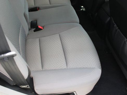 Used 2017 Hyundai Santa Fe Sport FWD image 28
