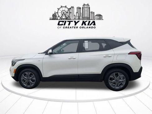 Certified 2026 Kia Seltos LX FWD image 3
