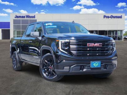 Certified 2025 GMC Sierra 1500 Pro w/ Graphite Edition