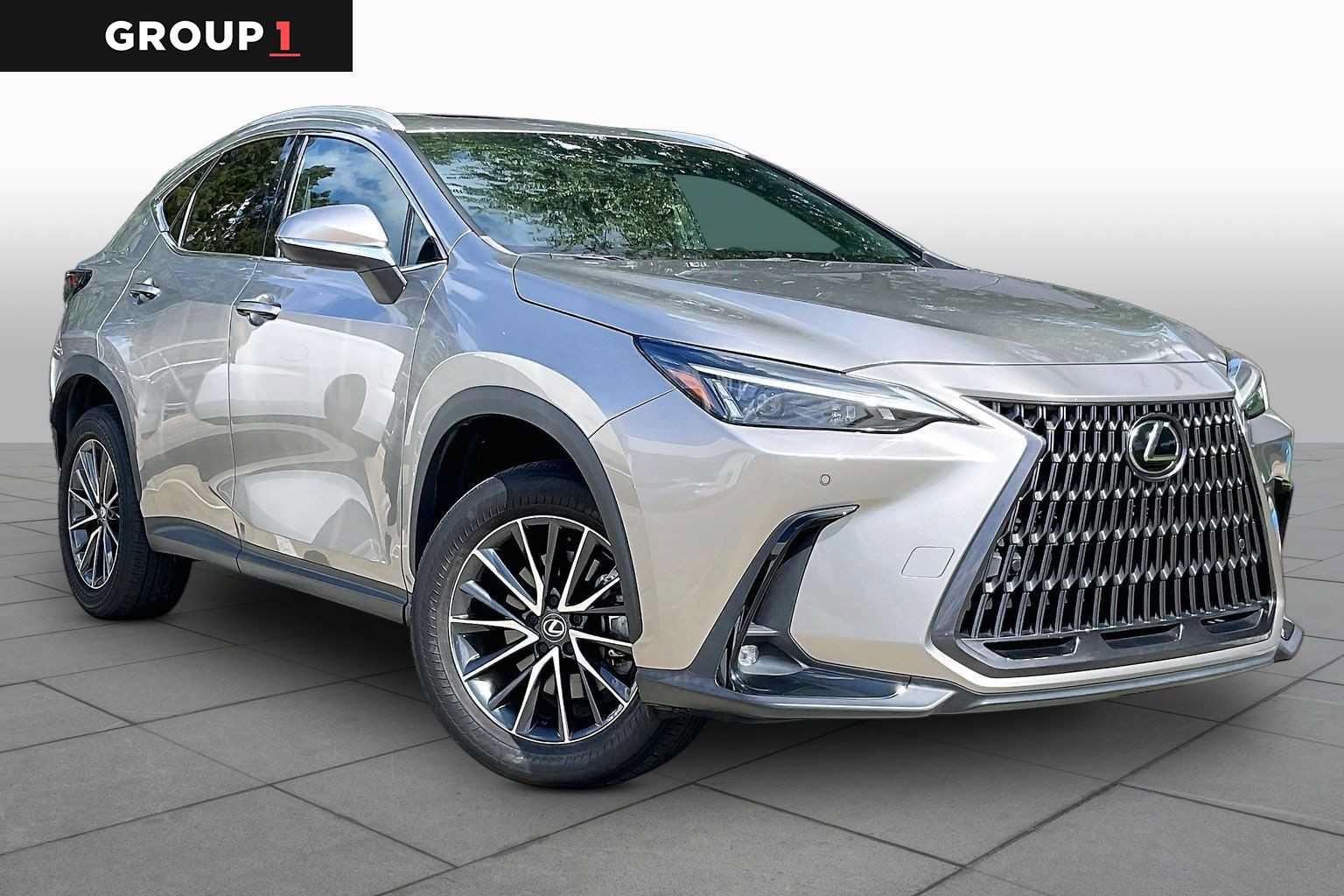 Used 2024 Lexus NX 250 FWD w/ Towing Package (2000 Lbs) image 3