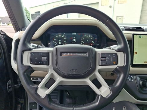 Used 2022 Land Rover Defender 110 X-Dynamic HSE AWD/4WD image 19