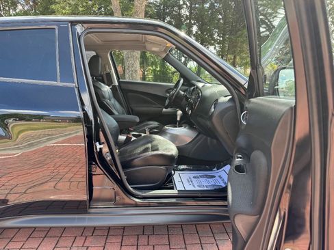 Used 2015 Nissan Juke SL image 12