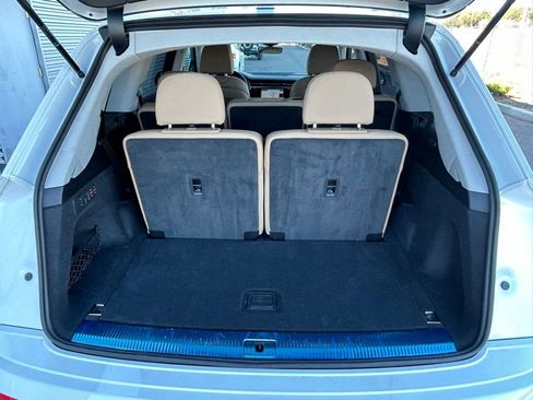 Used 2023 Audi Q7 3.0T Prestige image 58