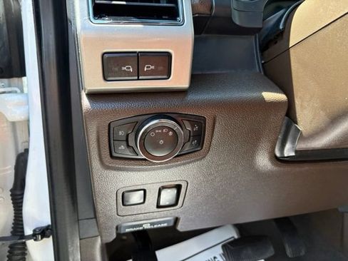 Used 2022 Ford F350 King Ranch w/ King Ranch Ultimate Package AWD/4WD image 21