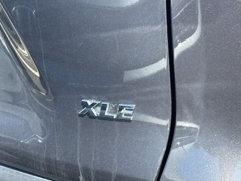 Used 2025 Toyota RAV4 XLE FWD image 9