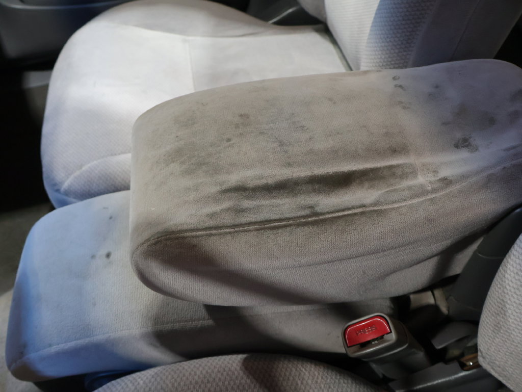 Used 1999 Ford Taurus SE FWD image 23