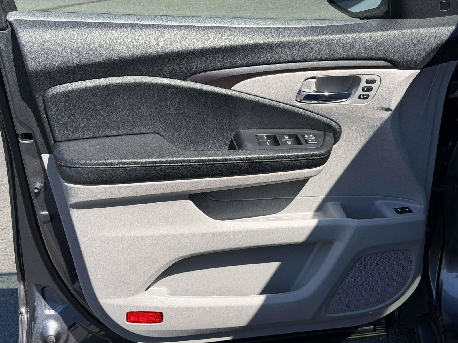 Used 2019 Honda Pilot EX-L image 6
