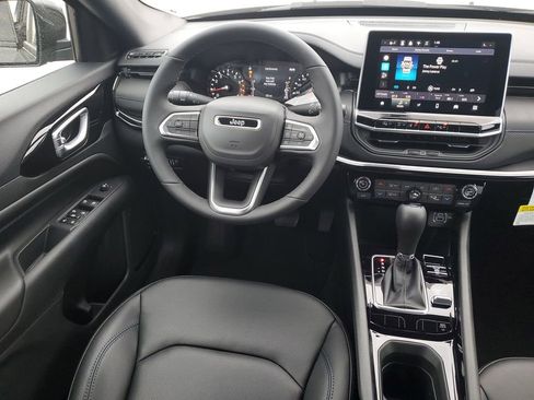 New 2026 Jeep Compass Limited image 14