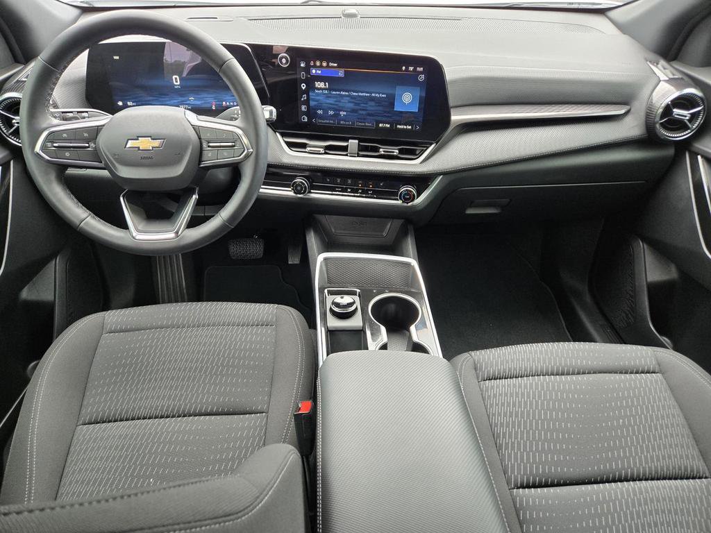 Used 2026 Chevrolet Equinox LT FWD image 18