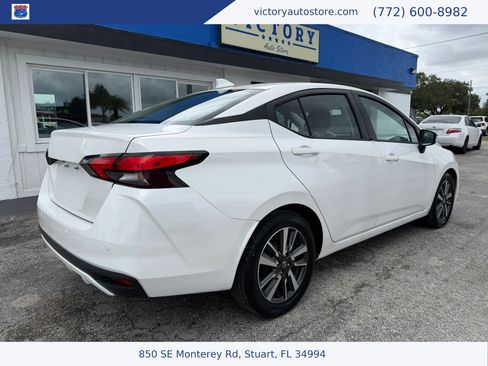 Used 2020 Nissan Versa SV FWD image 3