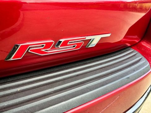Used 2022 Chevrolet Suburban RST w/ Sport Performance Package RWD image 11