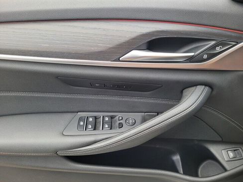 Used 2023 BMW 530i xDrive image 27