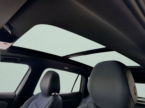 New 2026 Volkswagen Tiguan SE R-Line image 22