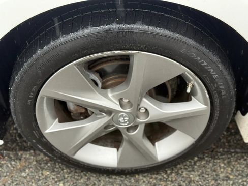 Used 2014 Toyota Camry SE image 32