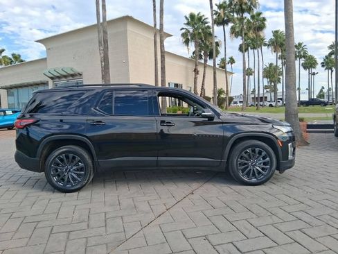 Used 2022 Chevrolet Traverse RS FWD image 4