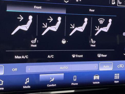 Used 2025 Chrysler Pacifica Select image 22