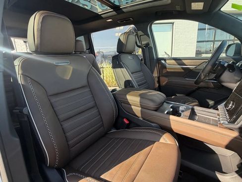 Used 2026 GMC Acadia Denali Ultimate AWD/4WD image 20