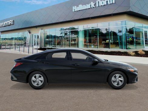 New 2026 Hyundai Elantra SE FWD image 7