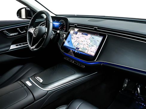 Certified 2025 Mercedes-Benz E 350 E 350 RWD Sedan image 17