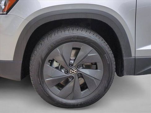 Used 2025 Volkswagen Taos S FWD image 25