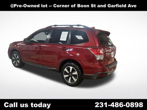 Used 2018 Subaru Forester 2.5i Premium w/ All-Weather Package AWD/4WD image 3