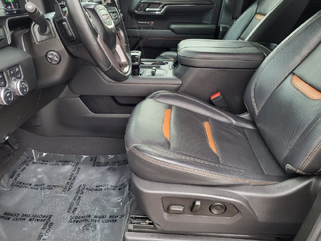 Used 2024 GMC Sierra 1500 AT4 w/ Technology Package AWD/4WD image 9