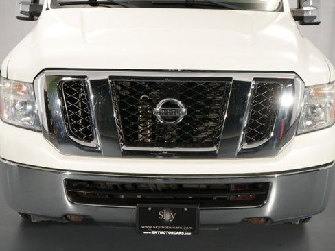Used 2016 Nissan NV 3500 SV w/ SV Technology Package RWD image 6