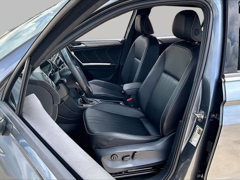 Used 2022 Volkswagen Tiguan SE R-Line FWD image 7