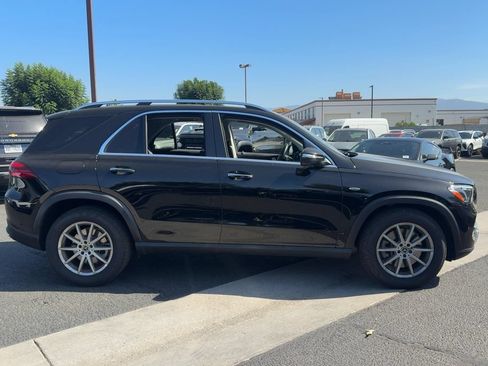 Used 2025 Mercedes-Benz GLE 450e 4MATIC image 4
