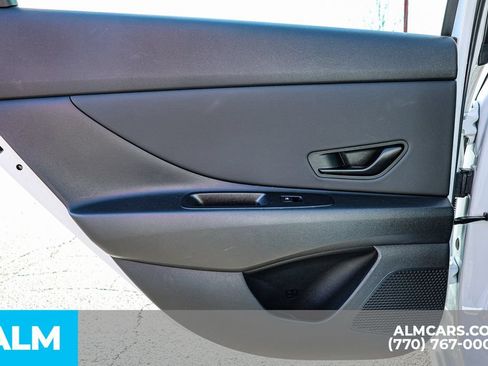 Used 2025 Hyundai Elantra Sport FWD image 49