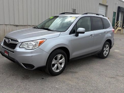 Used 2016 Subaru Forester 2.5i Premium w/ All-Weather Package image 3