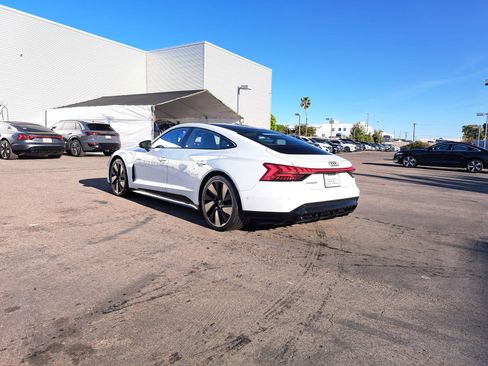 Used 2024 Audi e-tron GT Prestige image 4