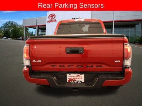 Used 2023 Toyota Tacoma Limited image 4