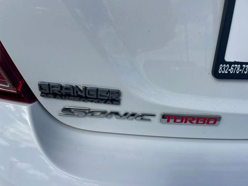 Used 2017 Chevrolet Sonic LT FWD image 6