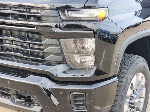 New 2026 Chevrolet Silverado 2500 Custom w/ Custom Value Package image 6