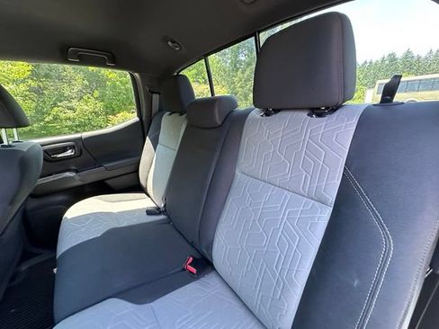 Used 2023 Toyota Tacoma TRD Sport w/ Black Out Package (TMS) AWD/4WD image 11
