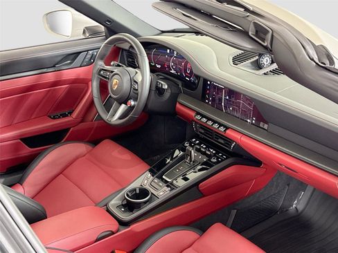 Used 2026 Porsche 911 Targa 4 GTS image 27