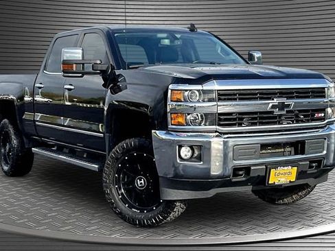 Used 2016 Chevrolet Silverado 2500 LTZ w/ LTZ Plus Package AWD/4WD image 3