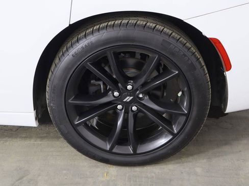Used 2018 Dodge Charger SXT w/ Blacktop Package image 41