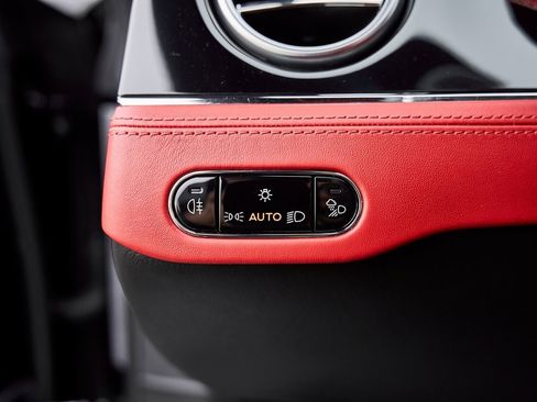 Used 2022 Bentley Continental GT image 43