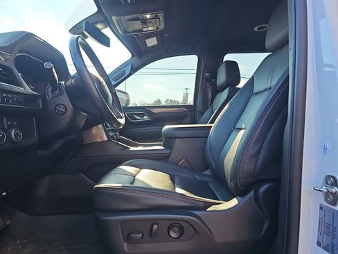 Used 2022 Chevrolet Suburban RST w/ Luxury Package image 11