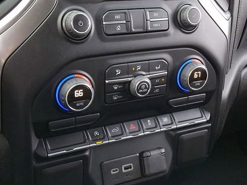 Certified 2022 Chevrolet Silverado 1500 LT image 16