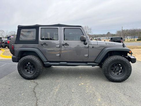 Used 2016 Jeep Wrangler Unlimited Sport AWD/4WD image 3