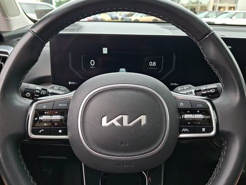 Certified 2025 Kia Sorento SX FWD image 20