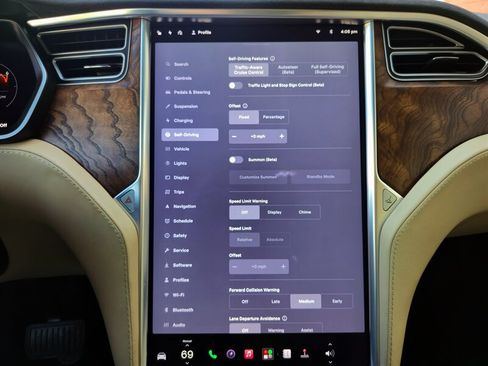 Used 2017 Tesla Model X 100D AWD/4WD image 19